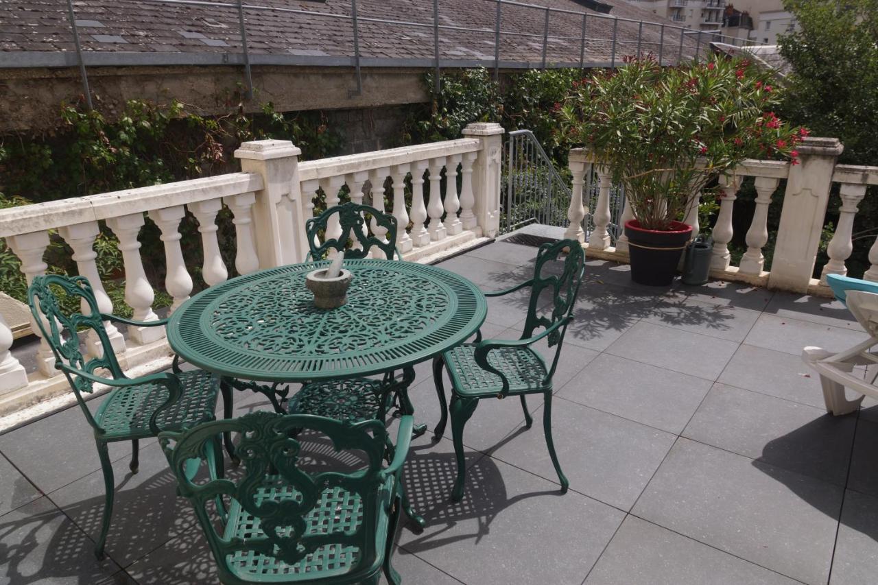 72M² Avec Terrasse Dans Demeure Angevine De 2 Etages Apartment Angers Exterior photo